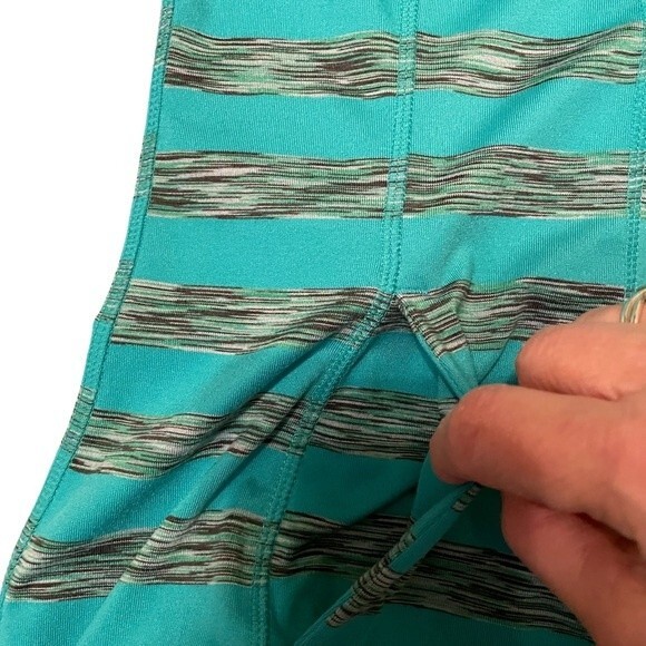 Lukka Lux athletic running hooded zip up jacket size medium - Picture 5 of 11